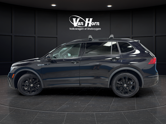 2022 Volkswagen Tiguan 2.0T SE R-Line Black