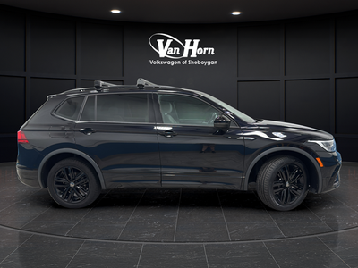 2022 Volkswagen Tiguan 2.0T SE R-Line Black
