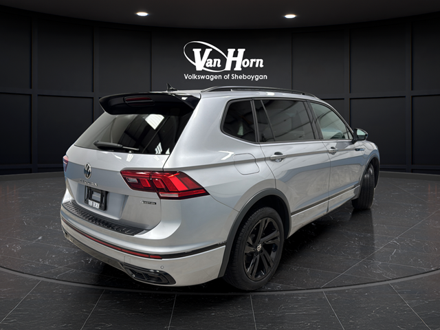 2024 Volkswagen Tiguan 2.0T SE R-Line Black