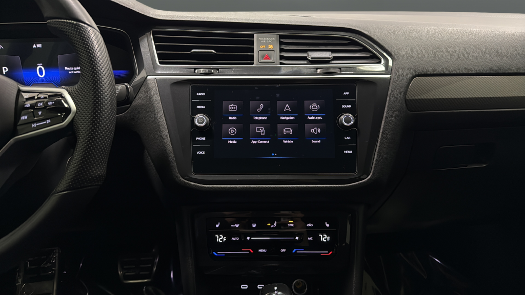 2024 Volkswagen Tiguan 2.0T SE R-Line Black