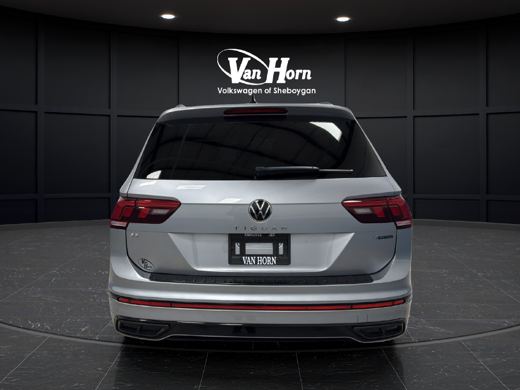 2024 Volkswagen Tiguan 2.0T SE R-Line Black