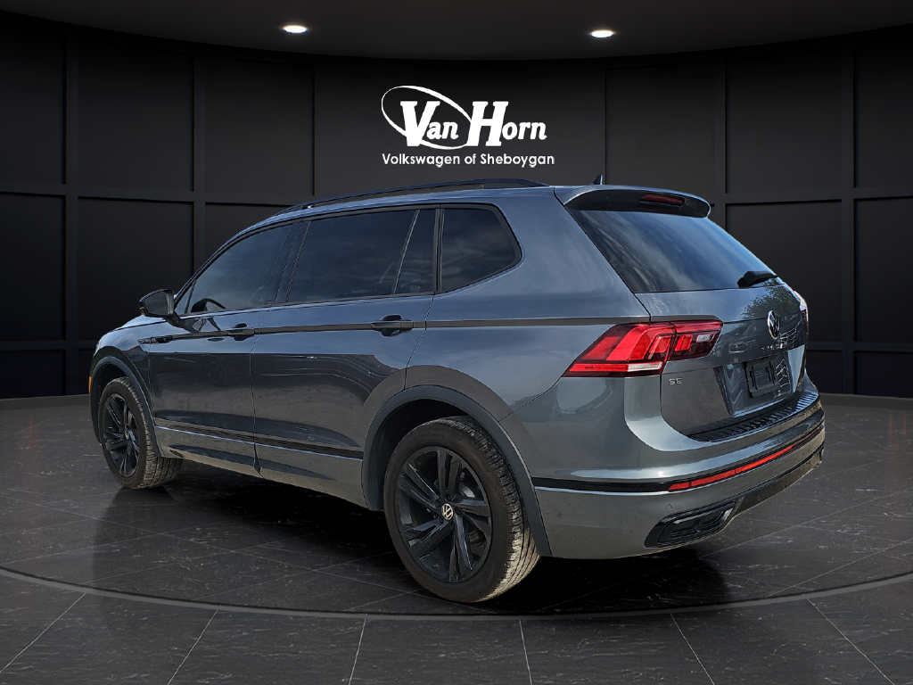 2024 Volkswagen Tiguan 2.0T SE R-Line Black
