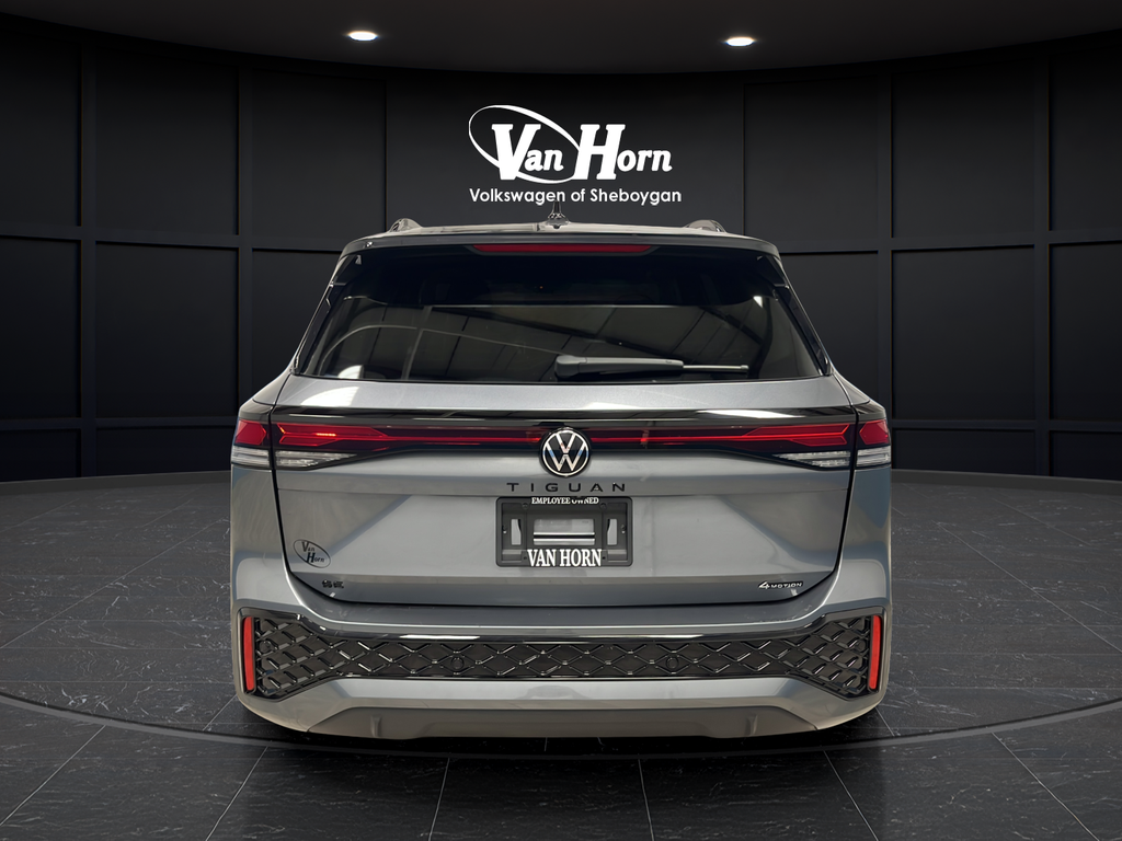 2025 Volkswagen Tiguan 2.0T SE R-Line Black