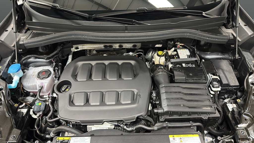 2025 Volkswagen Tiguan 2.0T SE R-Line Black