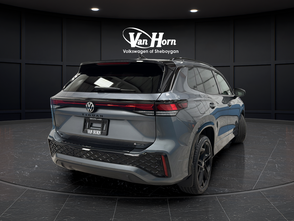 2025 Volkswagen Tiguan 2.0T SE R-Line Black