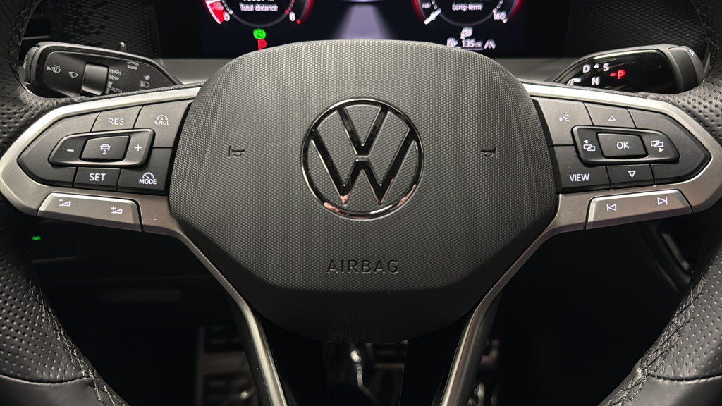 2025 Volkswagen Tiguan 2.0T SE R-Line Black