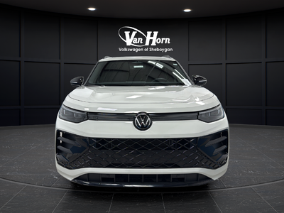 2025 Volkswagen Tiguan 2.0T SE R-Line Black