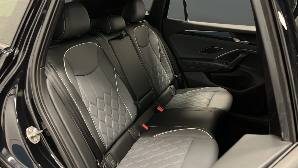 2025 Volkswagen Tiguan 2.0T SEL R-Line