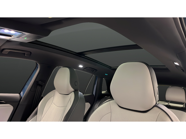 2025 Volkswagen Tiguan 2.0T SEL R-Line