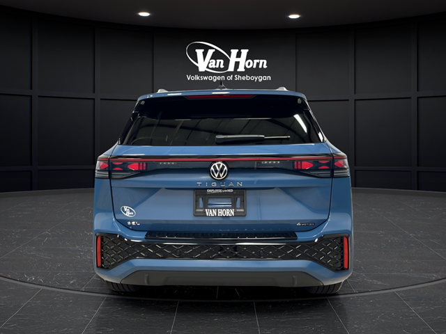 2025 Volkswagen Tiguan 2.0T SEL R-Line