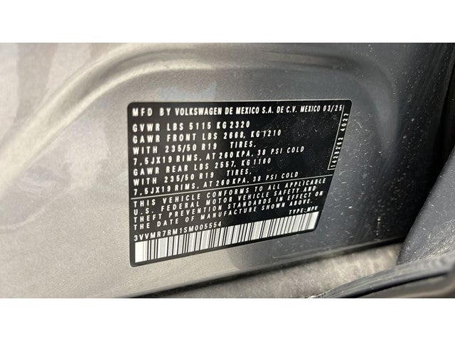 2025 Volkswagen Tiguan 2.0T SE