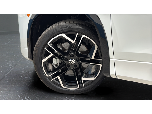2026 Volkswagen Tiguan 2.0T SEL R-Line Turbo