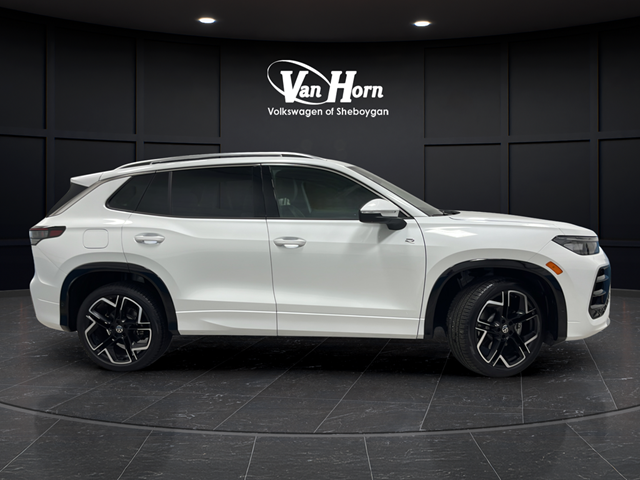 2026 Volkswagen Tiguan 2.0T SEL R-Line Turbo