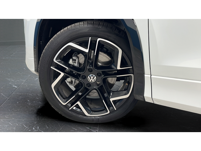 2026 Volkswagen Tiguan 2.0T SEL R-Line Turbo