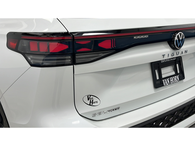 2026 Volkswagen Tiguan 2.0T SEL R-Line Turbo