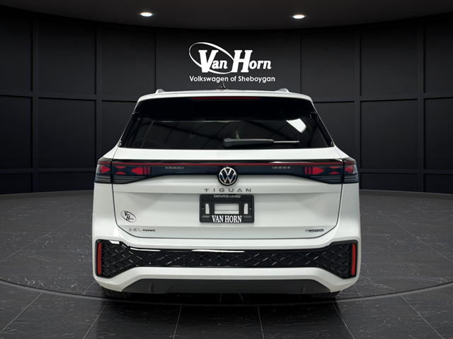 2026 Volkswagen Tiguan 2.0T SEL R-Line Turbo