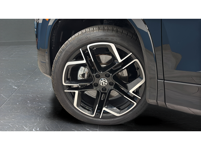 2026 Volkswagen Tiguan 2.0T SEL R-Line Turbo