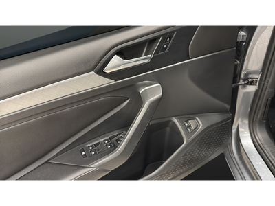 2022 Volkswagen Jetta 1.5T SE