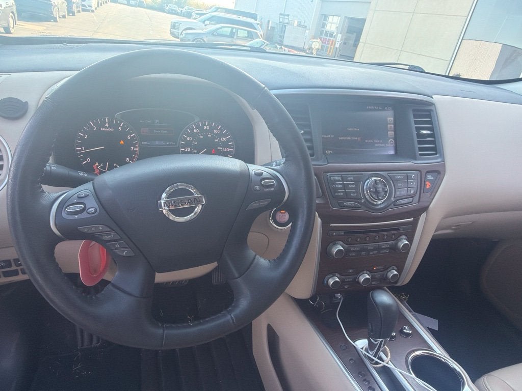 2020 Nissan Pathfinder Platinum