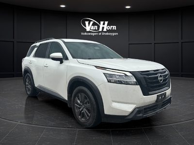 2022 Nissan Pathfinder SV