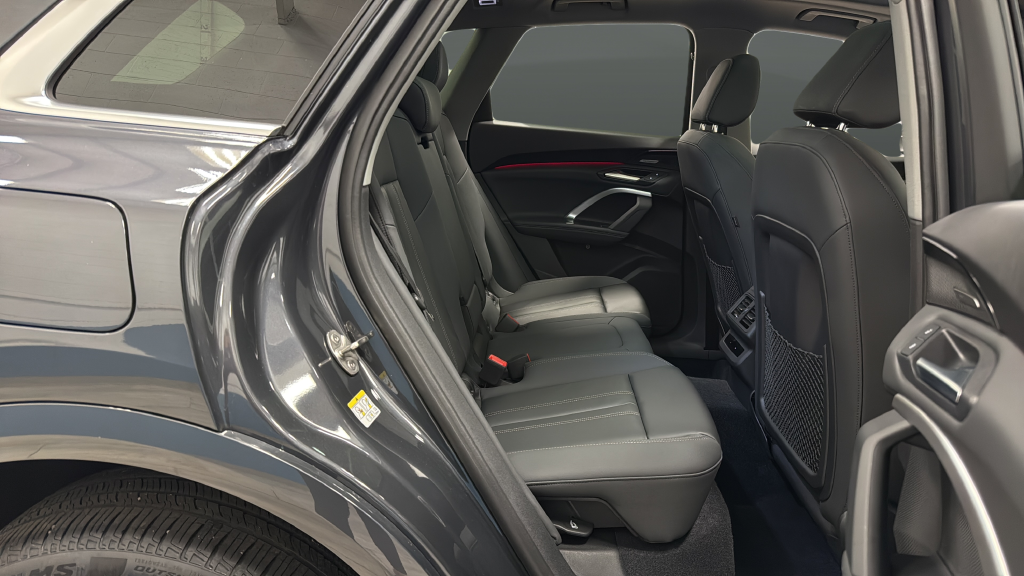 2025 Audi Q5 2.0T Premium Plus quattro