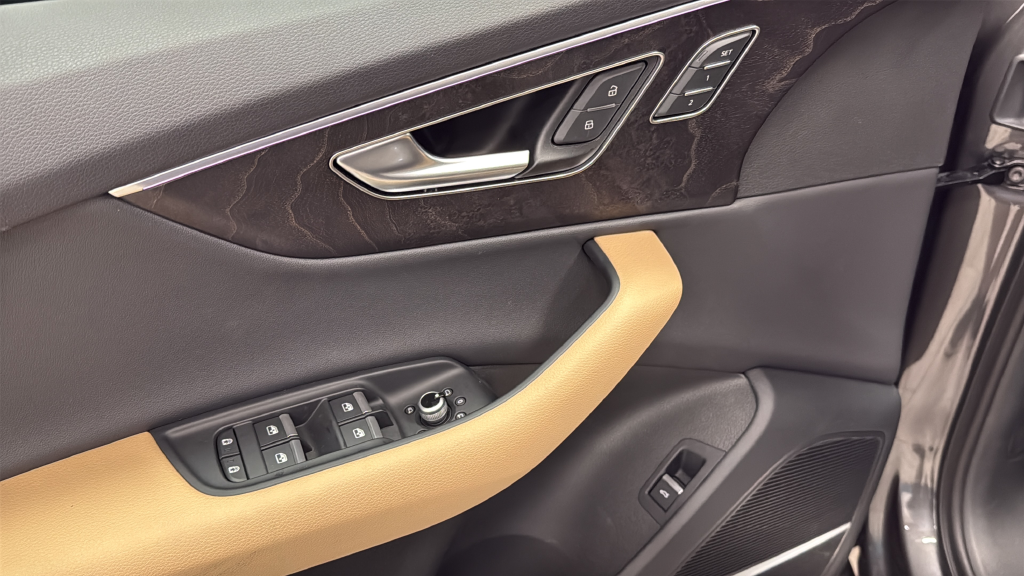 2025 Audi Q7 45 Premium quattro