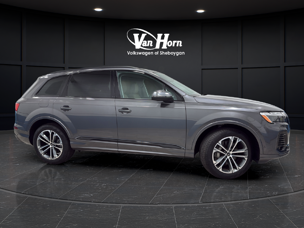 2025 Audi Q7 45 Premium quattro