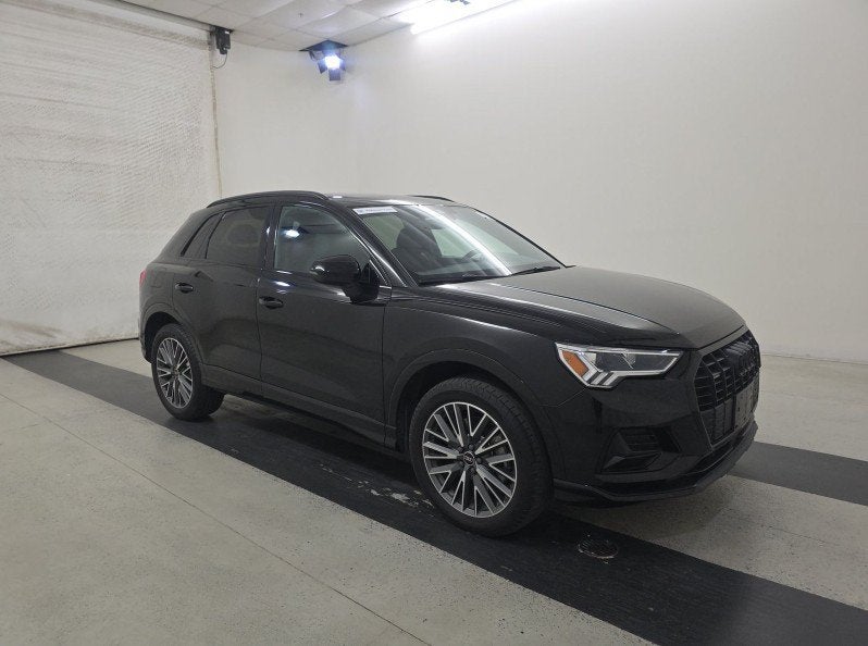 2023 Audi Q3 Premium quattro