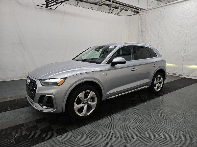 2024 Audi Q5 45 S line Premium quattro