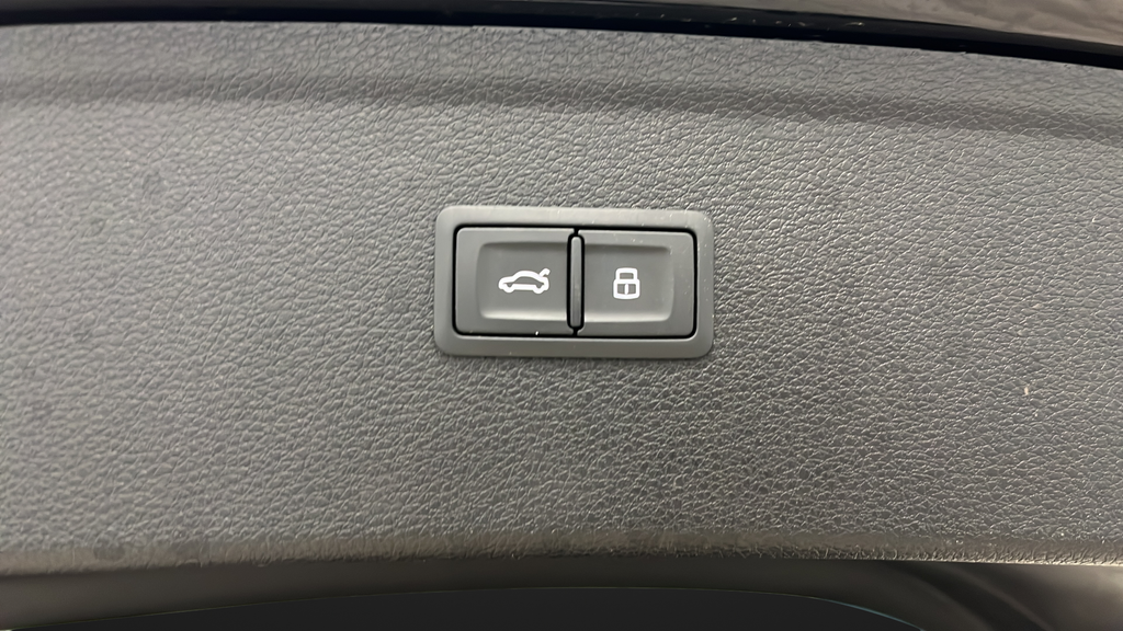 2024 Audi Q5 e 55 Prestige S Line