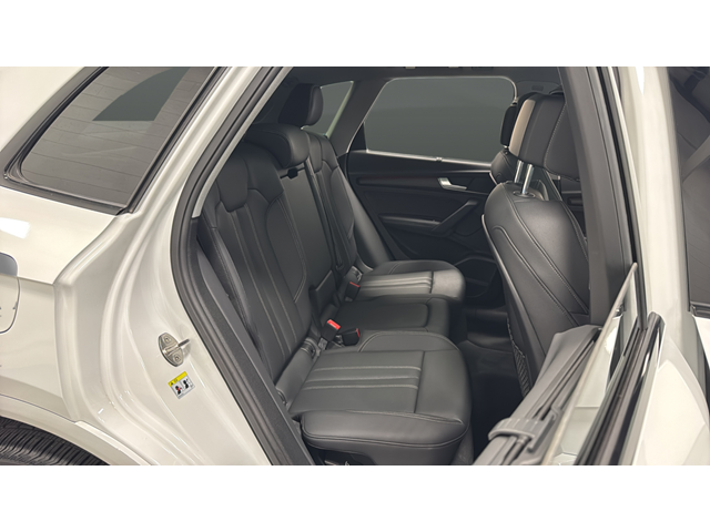 2023 Audi Q5 45 S line Prestige quattro