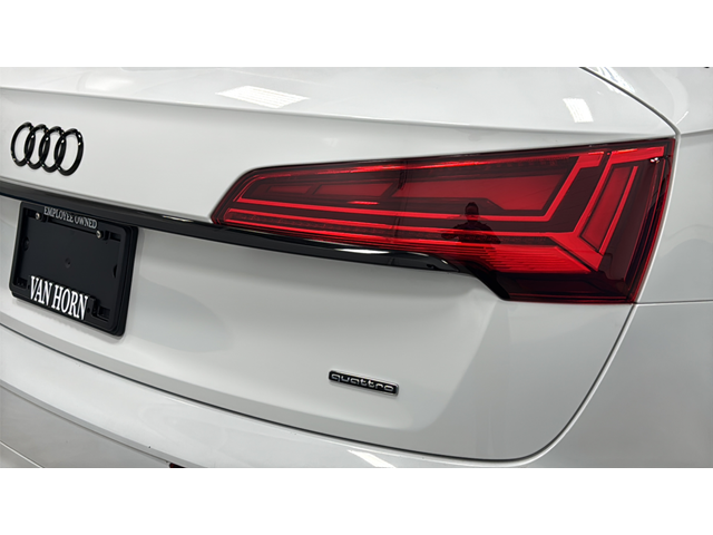 2023 Audi Q5 45 S line Prestige quattro