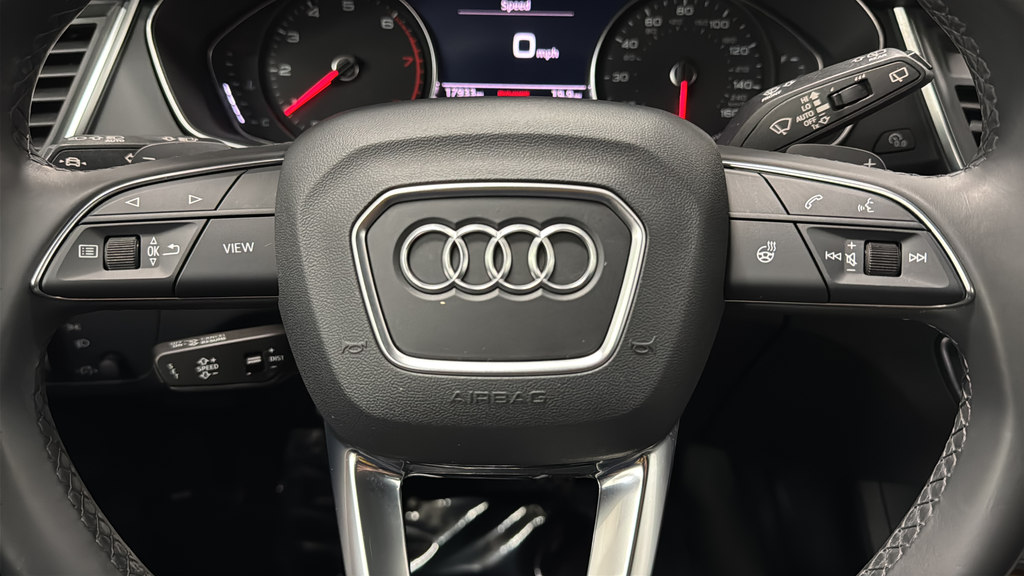 2023 Audi Q5 45 S line Premium quattro