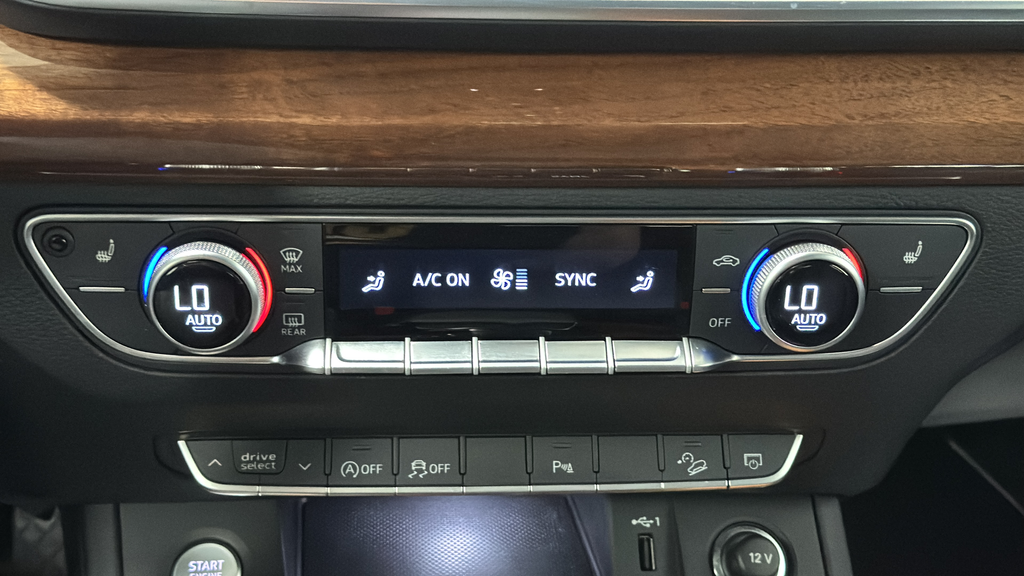 2023 Audi Q5 45 S line Premium quattro