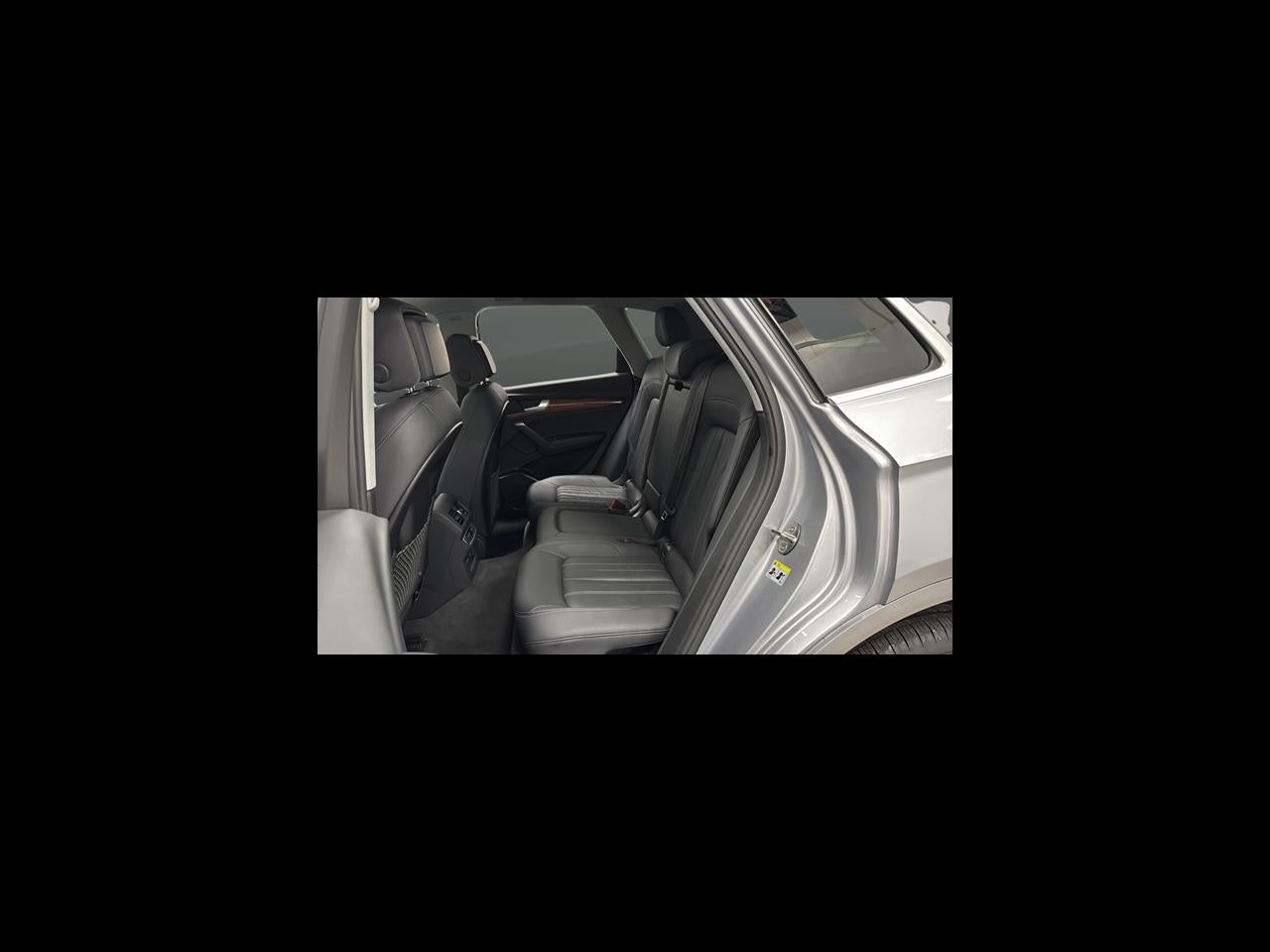 2023 Audi Q5 45 S line Premium quattro