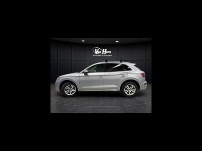 2023 Audi Q5 45 S line Premium quattro