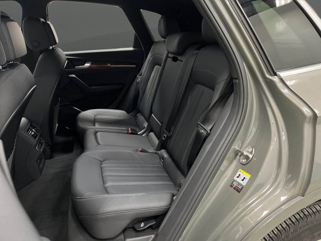 2023 Audi Q5 45 S line Premium quattro