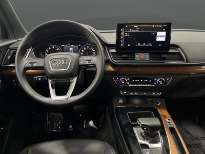 2023 Audi Q5 45 S line Premium quattro