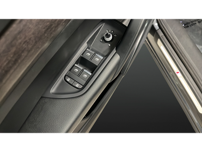 2022 Audi Q5 45 S line Premium quattro