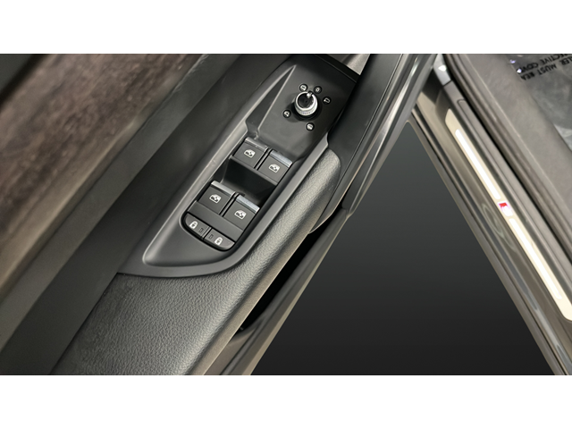 2022 Audi Q5 45 S line Premium quattro