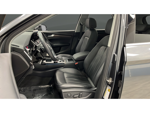 2022 Audi Q5 45 S line Premium quattro