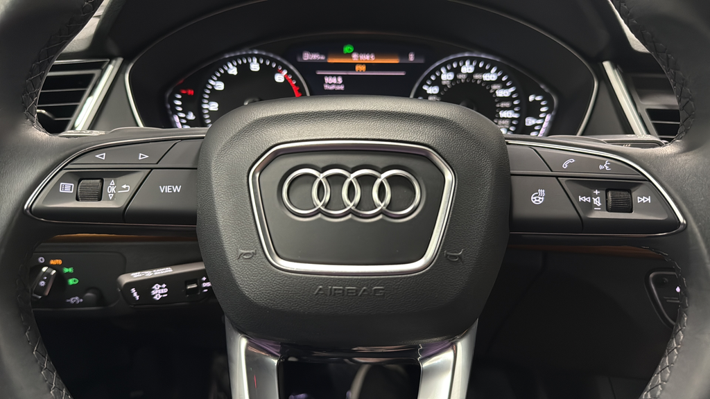 2023 Audi Q5 45 S line Premium quattro