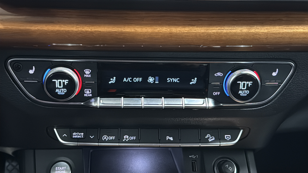 2023 Audi Q5 45 S line Premium quattro