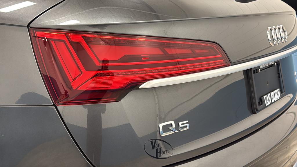 2023 Audi Q5 45 S line Premium quattro