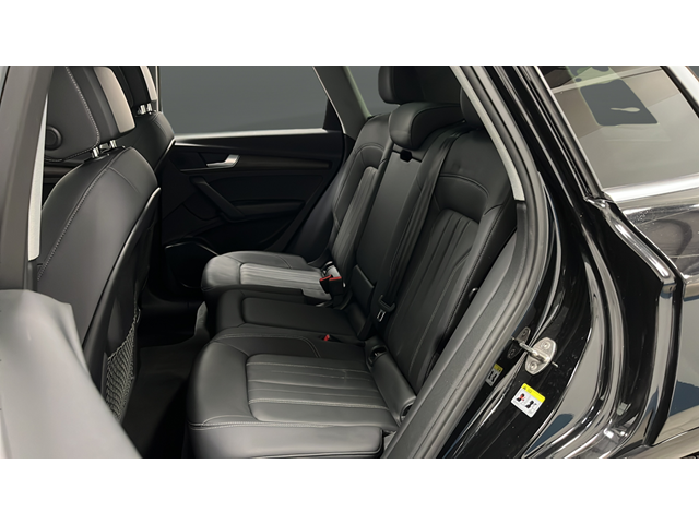2023 Audi Q5 45 S line Premium quattro