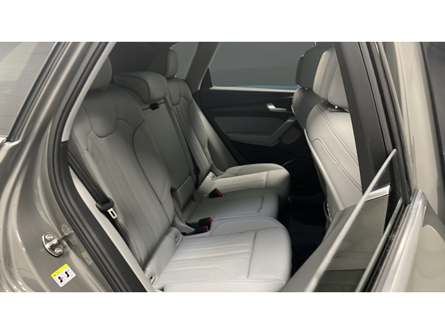 2024 Audi Q5 45 S line Premium quattro
