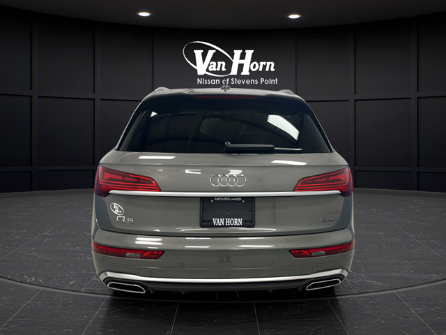 2024 Audi Q5 45 S line Premium quattro