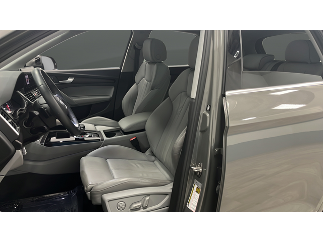 2024 Audi Q5 45 S line Premium quattro