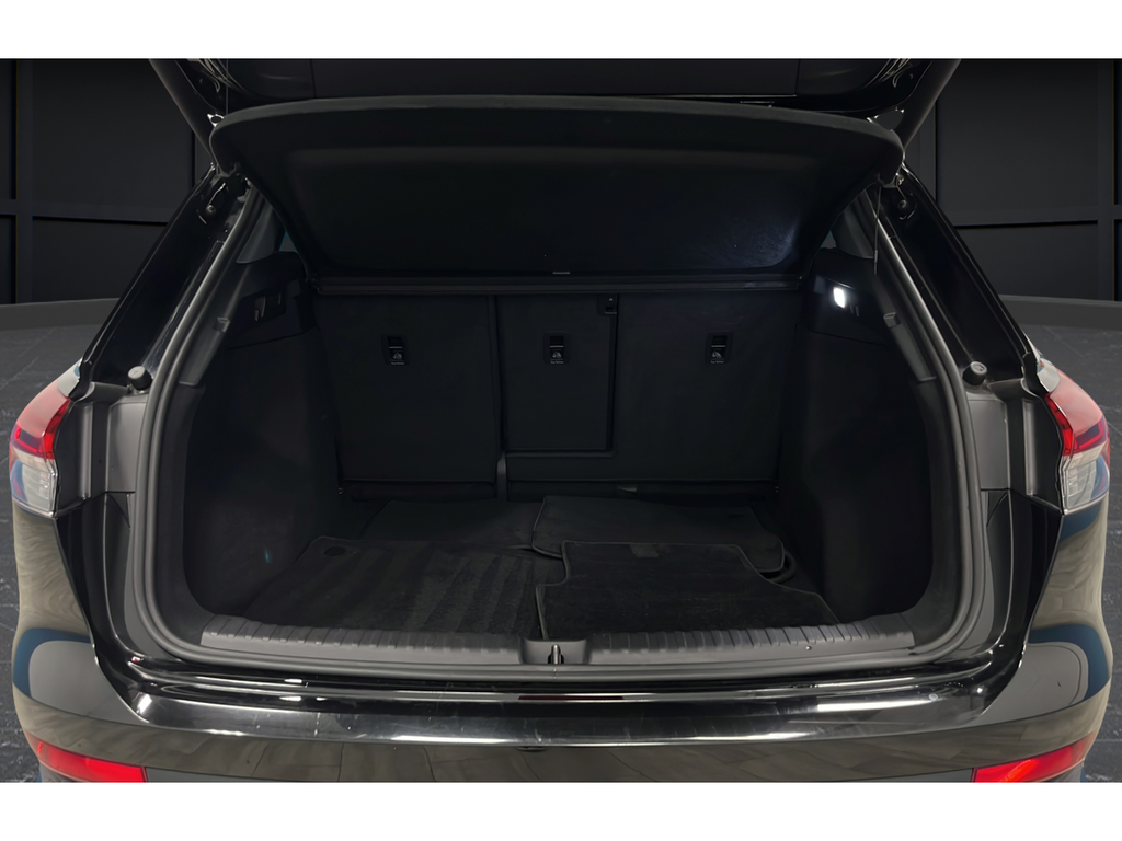 2023 Audi Q4 e-tron Premium quattro