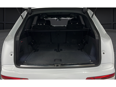 2025 Audi Q7 55 Premium Plus quattro